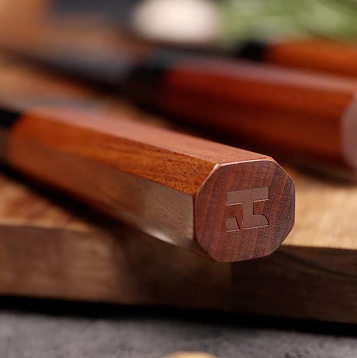 Kaltais Santoku nazis “Harumi”