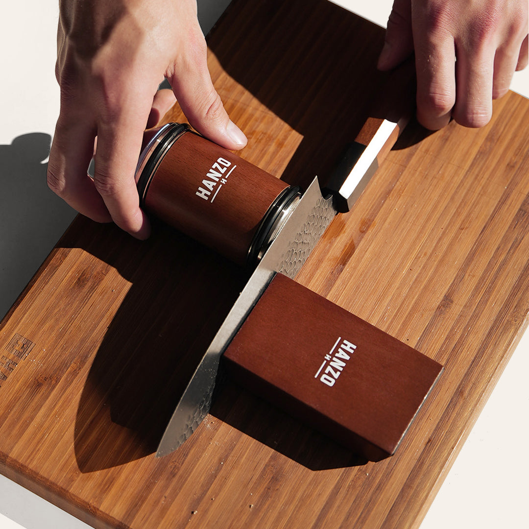 Hanzo dimanta nažu asināmais